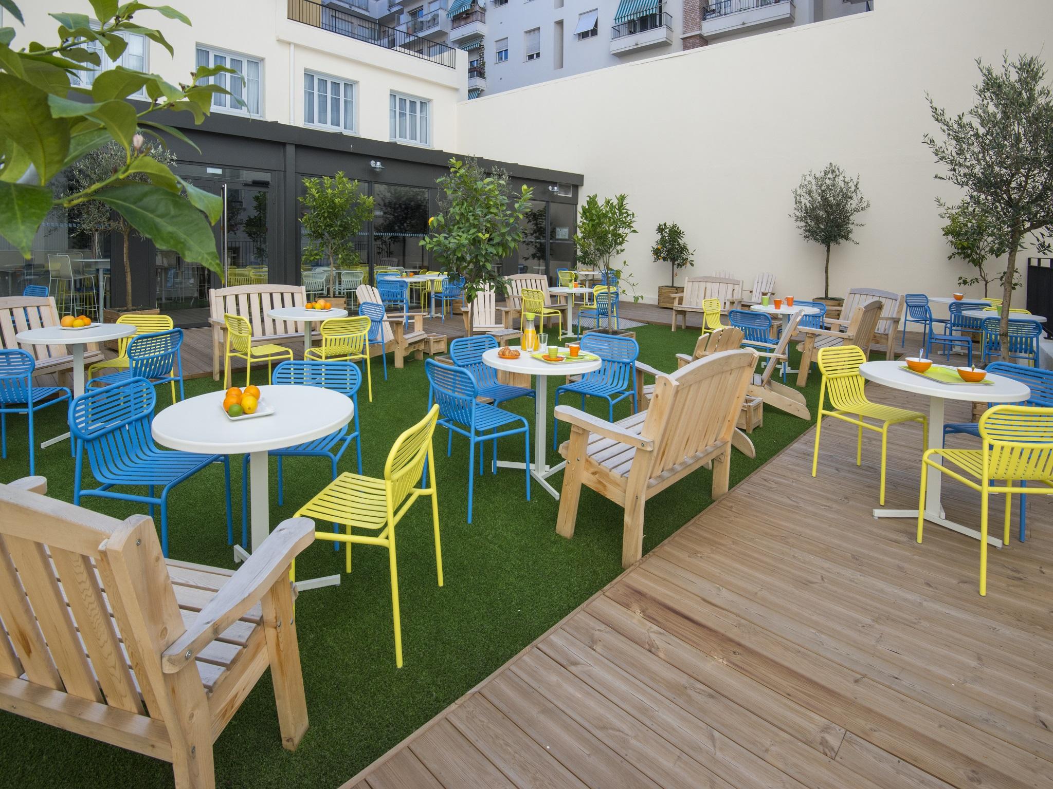 Ibis Styles Centre Gare Hotel 3*
